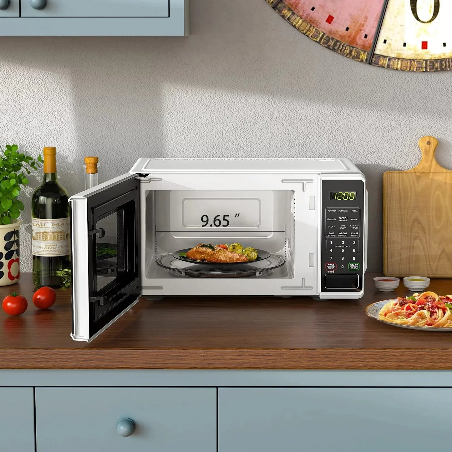 0.7 Cu ft 700-Watt Compact Countertop Microwave Oven